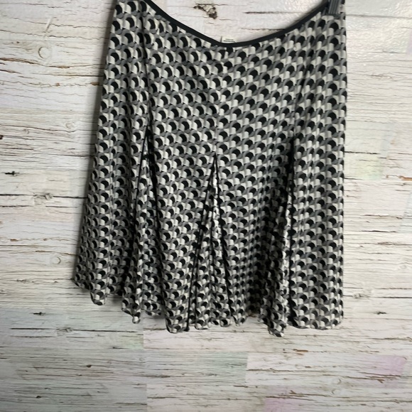 White House black market swing skirt size 2 black gray - Picture 9 of 10